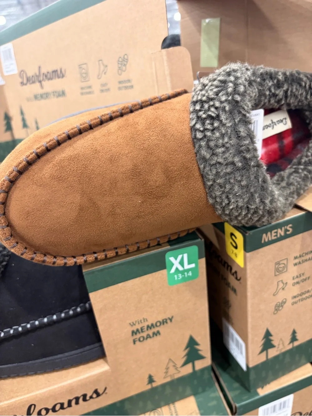 dearfoams Men’s Brown Faux-Shearling Moccasin Slip-On memory foam new